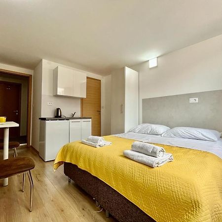 Apartmani Roza PUY Exterior foto