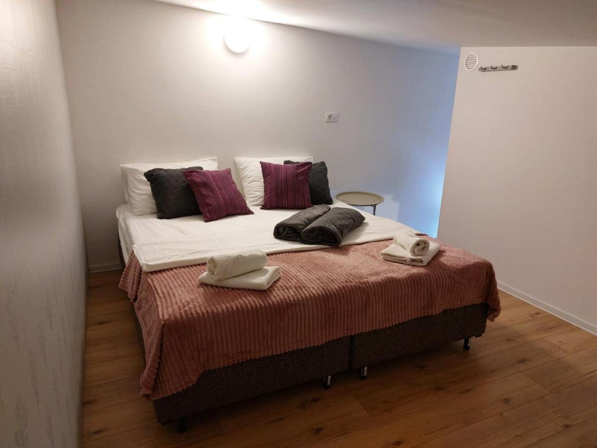 Apartmani Roza PUY Exterior foto