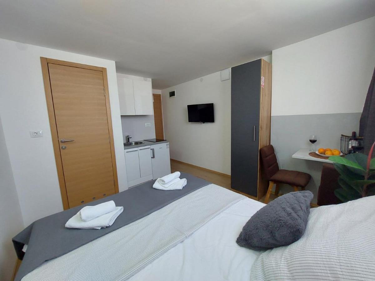 Apartmani Roza PUY Exterior foto