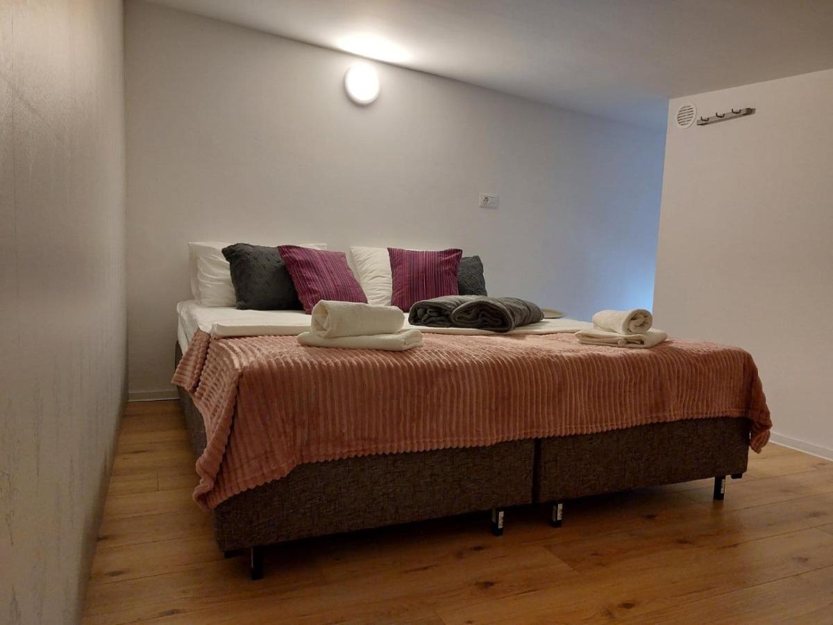 Apartmani Roza PUY Exterior foto